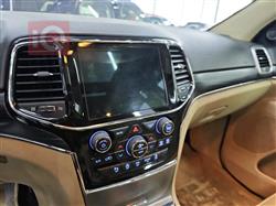 جیپ گراند شیرۆکی